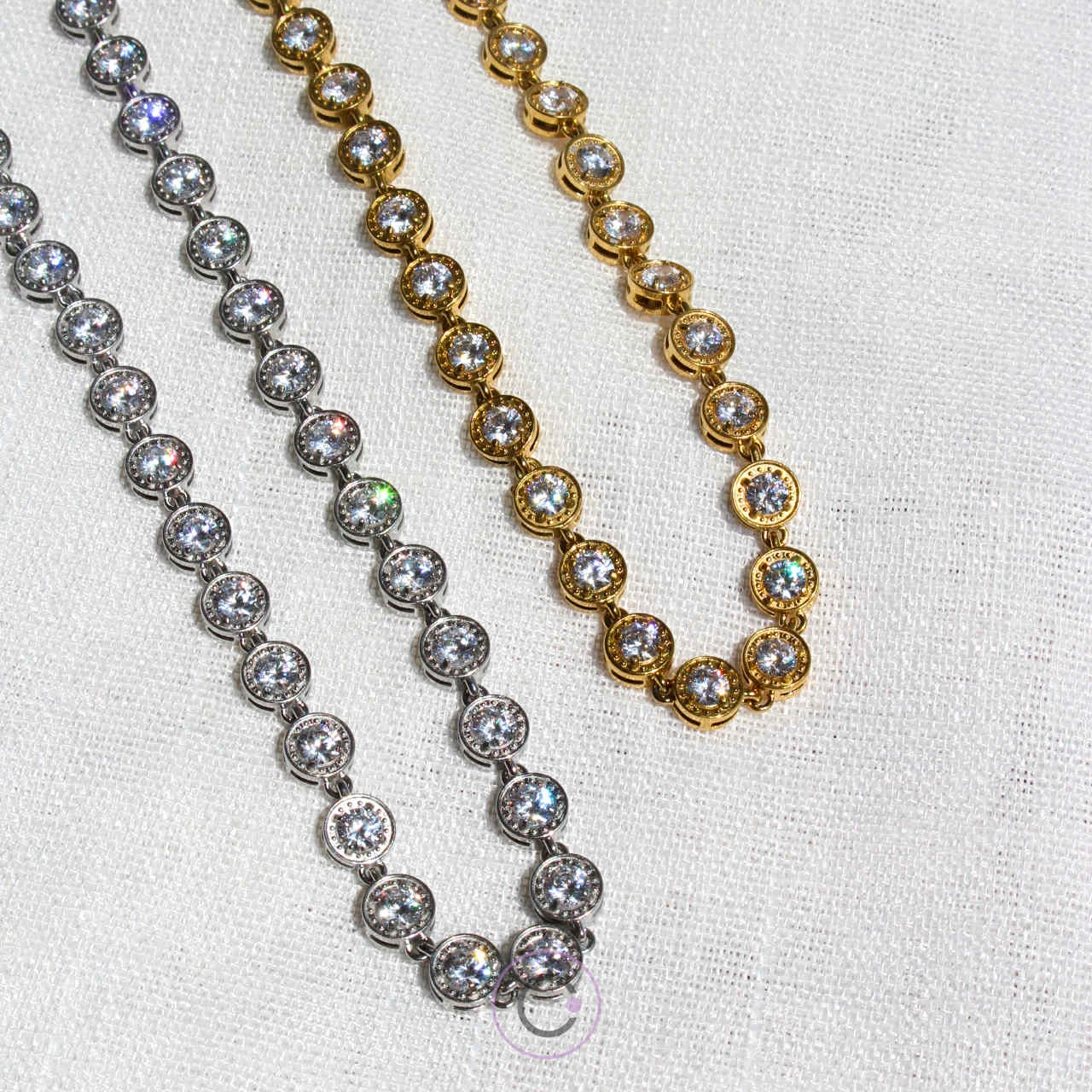 Colar elegante aço brilhante
