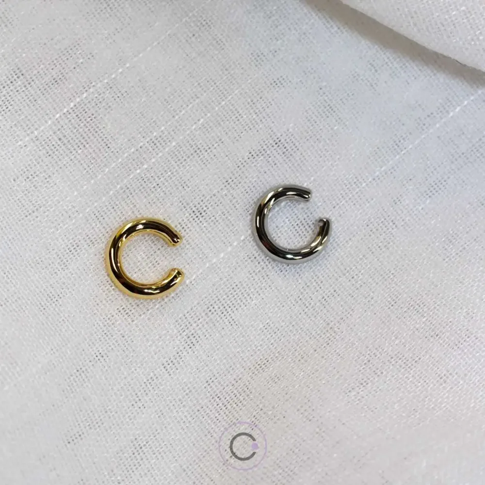 piercings falsos earcuffs
