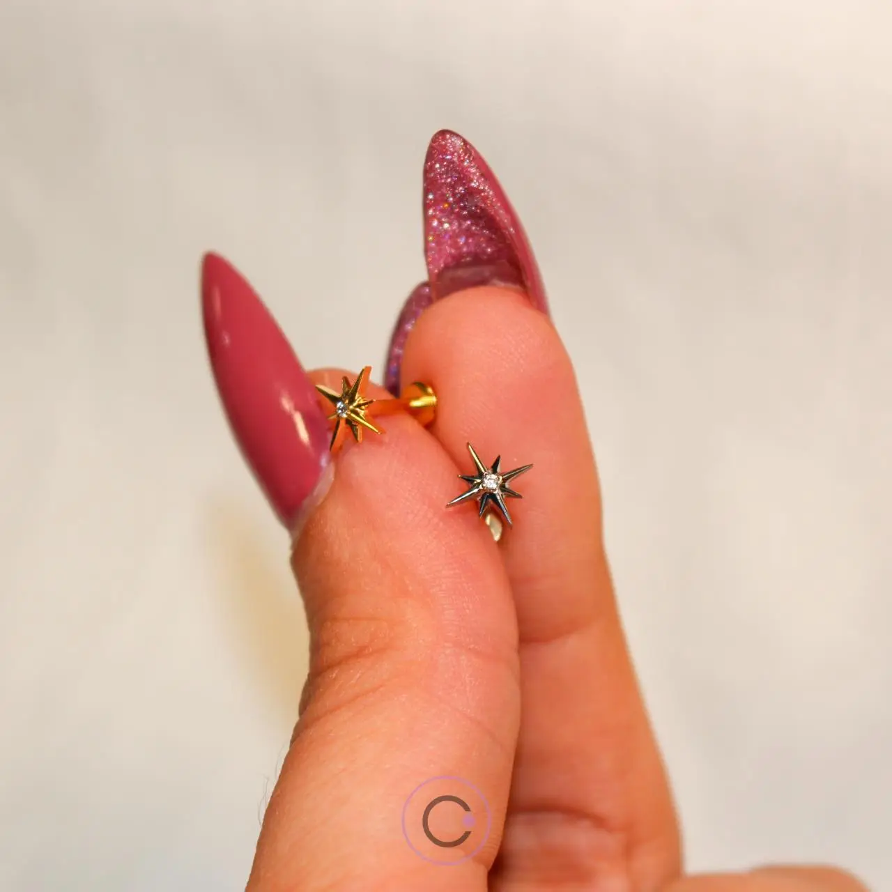 piercings orelha helix conch tragus flat